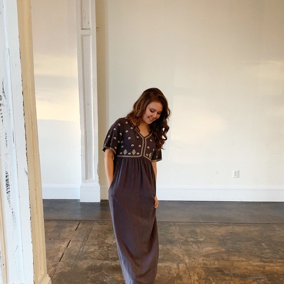 Meet your Posher, Ava - Picture 1 of 1